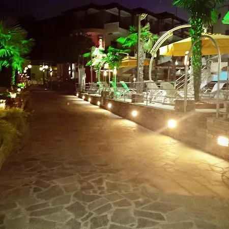 Hotel Niko Paradise